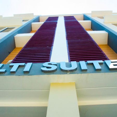 Elti Suites By Bluebookers آنغلوس المظهر الخارجي الصورة