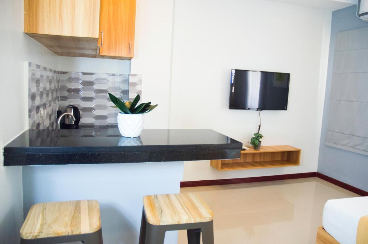 Elti Suites By Bluebookers آنغلوس المظهر الخارجي الصورة