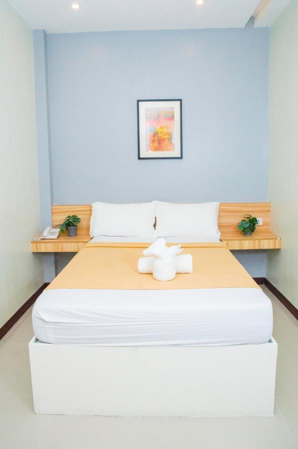 Elti Suites By Bluebookers آنغلوس المظهر الخارجي الصورة